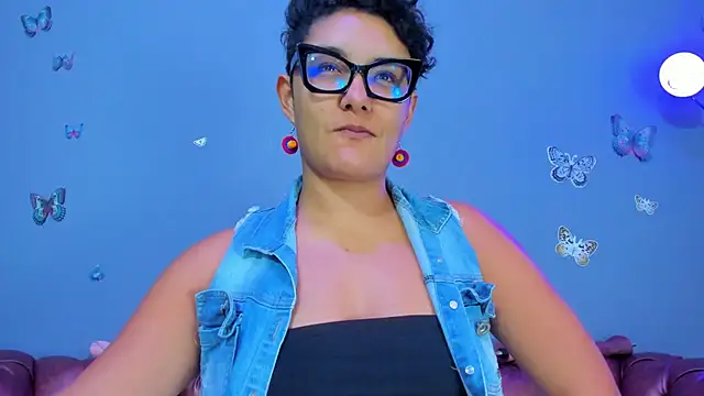 Kaira mosse online show from January 2026 11:47:01 AM