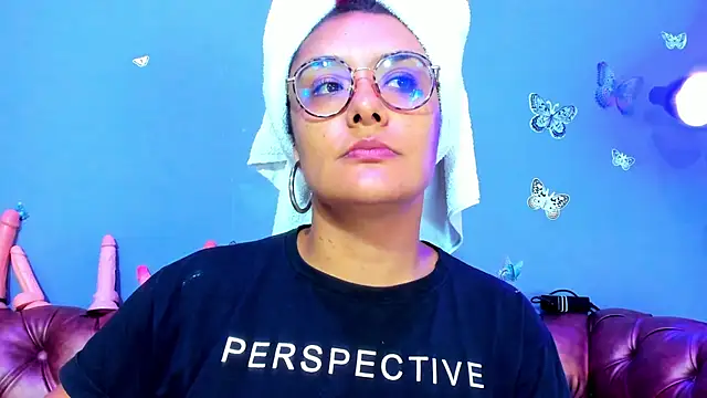 Kaira mosse online show from May 2026 11:51:01 AM
