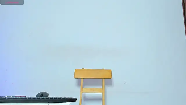 Snapshot of DanniiGrovers chatting on January 2025 07:14:02 AM DanniiGrovers online show from January 2025 07:14:02 AM