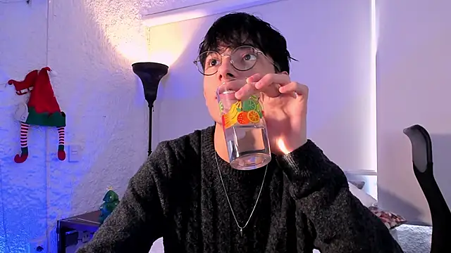 alexandersawyer online show from December 2024 12:12:01 PM