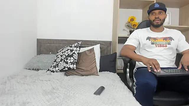 karsonmorris online show from September 2025 07:13:02 PM