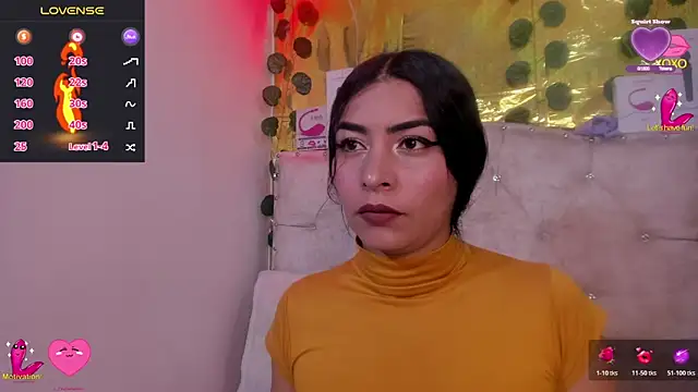 Snapshot of cristalconnorr chatting on February 2026 03:40:01 PM cristalconnorr online show from February 2026 03:40:01 PM