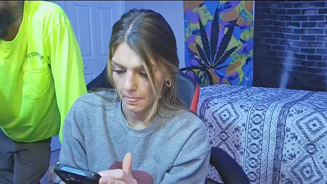 Snapshot of XMeF10 chatting on January 2025 11:22:02 PM XMeF10 online show from January 2025 11:22:02 PM