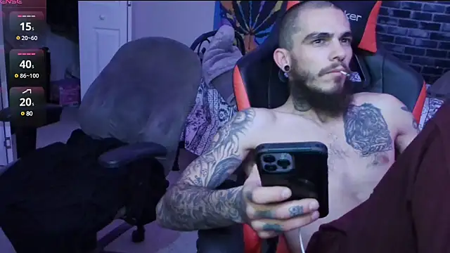 Snapshot of XMeF10 chatting on January 2025 12:17:02 PM XMeF10 online show from January 2025 12:17:02 PM