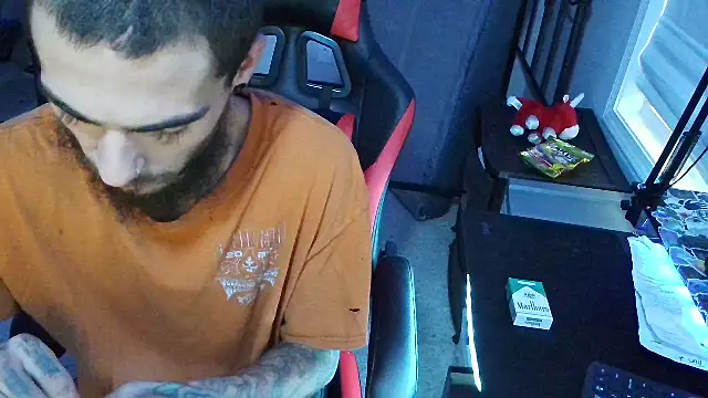 Snapshot of XMeF10 chatting on February 2025 10:00:02 PM XMeF10 online show from February 2025 10:00:02 PM