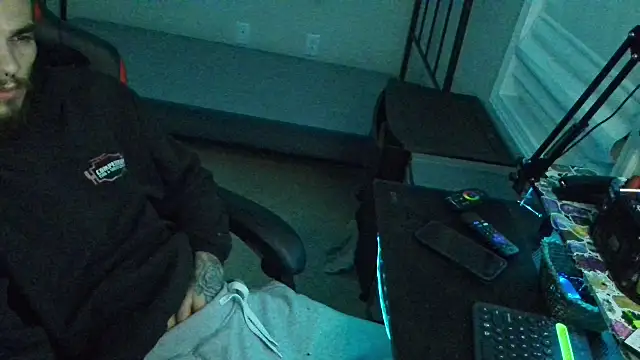 Snapshot of XMeF10 chatting on February 2025 06:44:01 AM XMeF10 online show from February 2025 06:44:01 AM