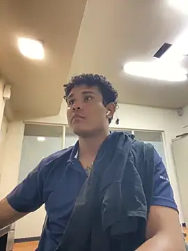 Snapshot of Brencuz chatting on September 2025 05:04:01 PM Brencuz online show from September 2025 05:04:01 PM