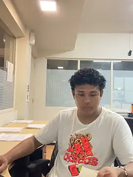 Snapshot of Brencuz chatting on October 2025 04:05:02 PM Brencuz online show from October 2025 04:05:02 PM