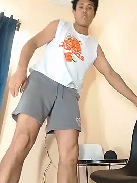 Snapshot of Brencuz chatting on November 2025 09:03:02 PM Brencuz online show from November 2025 09:03:02 PM