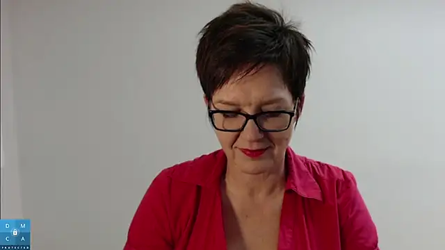 Snapshot of Sofie69Velvet chatting on October 2025 04:08:01 PM Sofie69Velvet online show from October 2025 04:08:01 PM