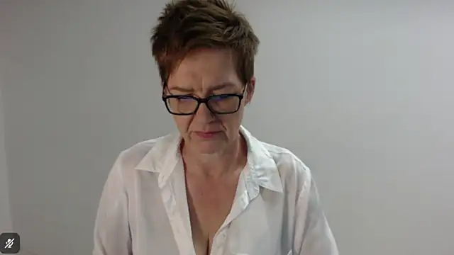 Snapshot of Sofie69Velvet chatting on April 2026 06:14:01 AM Sofie69Velvet online show from April 2026 06:14:01 AM