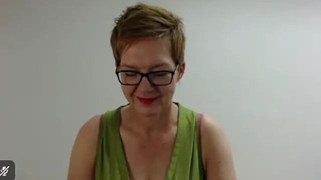 Snapshot of Sofie69Velvet chatting on May 2026 06:31:02 AM Sofie69Velvet online show from May 2026 06:31:02 AM
