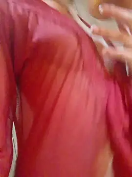 Snapshot of HelenHoltz chatting on February 2026 02:05:02 PM HelenHoltz online show from February 2026 02:05:02 PM