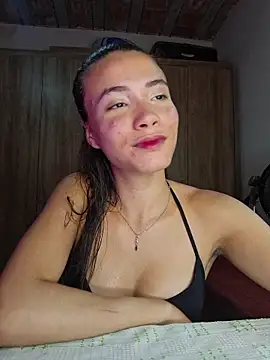 Snapshot of HelenHoltz chatting on March 2026 03:45:01 PM HelenHoltz online show from March 2026 03:45:01 PM