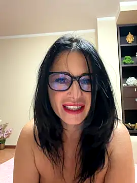 Snapshot of MichelleCara chatting on November 2025 03:00:02 PM MichelleCara online show from November 2025 03:00:02 PM