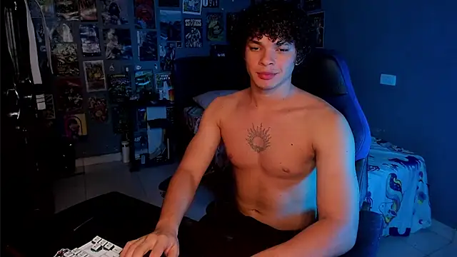 Snapshot of soy_ian_ chatting on February 2025 03:14:02 AM soy ian online show from February 2025 03:14:02 AM