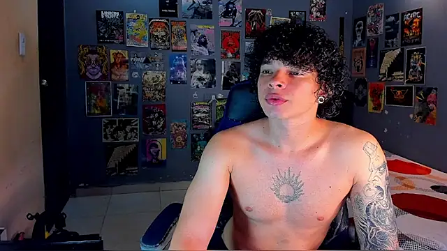 Snapshot of soy_ian_ chatting on September 2025 06:05:02 AM soy ian online show from September 2025 06:05:02 AM