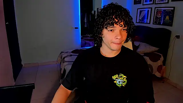 Snapshot of soy_ian_ chatting on August 2026 02:11:01 AM soy ian online show from August 2026 02:11:01 AM