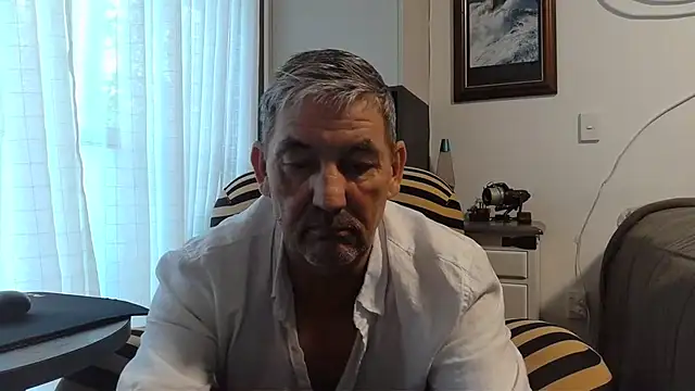 Snapshot of ChunkyMonkey007 chatting on January 2025 05:18:02 AM ChunkyMonkey007 online show from January 2025 05:18:02 AM