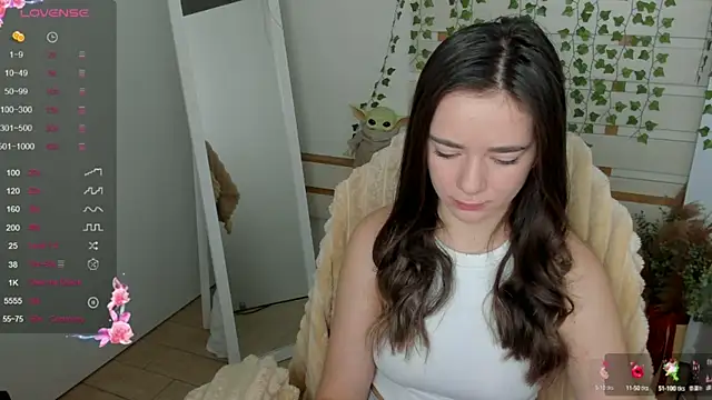 Bella XO online show from September 2025 06:04:02 AM