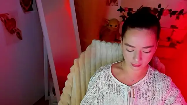 Snapshot of Bella_XO chatting on June 2026 05:56:02 AM Bella XO online show from June 2026 05:56:02 AM