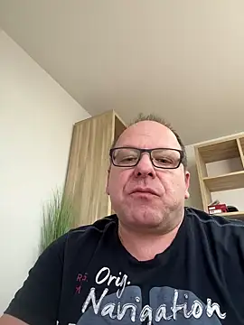 Snapshot of coupleLatinaLovers chatting on December 2024 11:34:02 AM coupleLatinaLovers online show from December 2024 11:34:02 AM