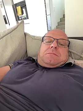 coupleLatinaLovers online show from May 2026 11:28:01 AM