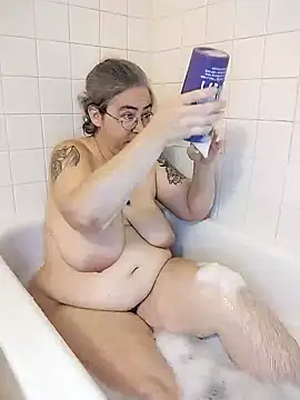 GraceHenderson online show from January 2025 06:00:01 PM