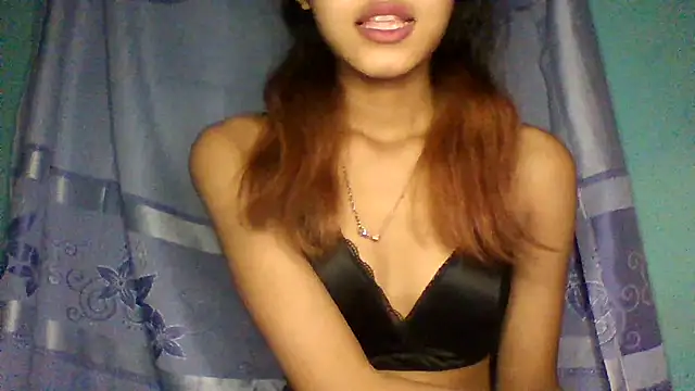 Snapshot of jassi-just18 chatting on January 2025 04:57:02 PM jassi-just18 online show from January 2025 04:57:02 PM