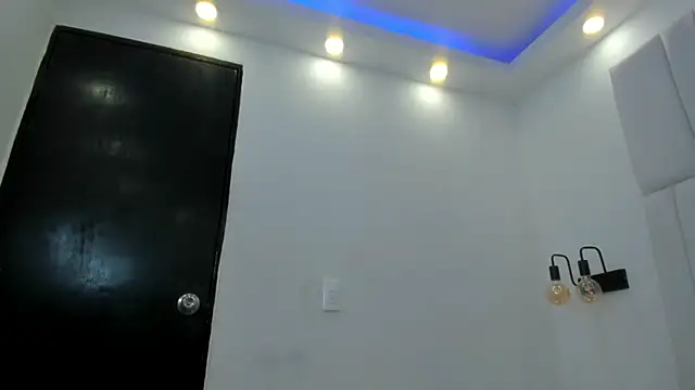 Snapshot of chloe_zulay chatting on January 2026 03:43:02 AM chloe zulay online show from January 2026 03:43:02 AM