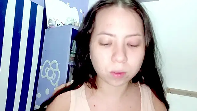 PetiteIvoryQueen19 online show from May 2026 04:07:02 AM