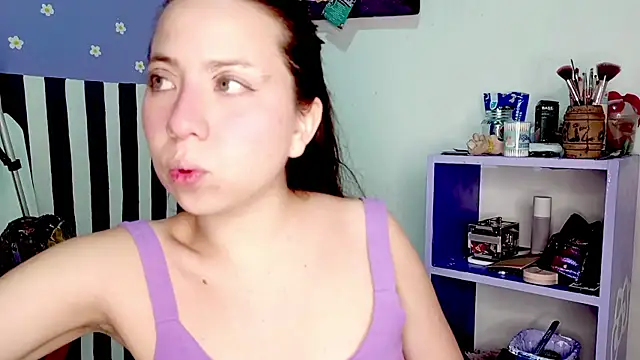 PetiteIvoryQueen19 online show from May 2026 04:08:02 AM