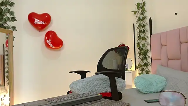 Snapshot of isabela_ferrer_ chatting on February 2025 04:52:01 PM isabela ferrer online show from February 2025 04:52:01 PM