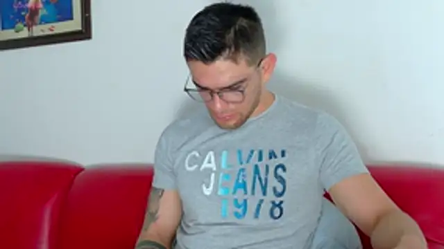 Sexy Alejandro  online show from May 2026 11:40:02 AM