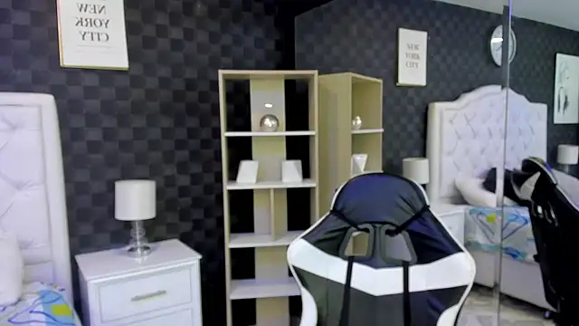 Snapshot of rave_connor chatting on December 2024 07:06:01 PM rave connor online show from December 2024 07:06:01 PM