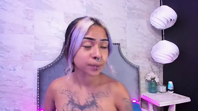 Snapshot of rave_connor chatting on December 2024 05:25:01 PM rave connor online show from December 2024 05:25:01 PM