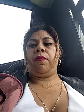 Laura-Hernandez online show from March 2026 02:09:01 PM