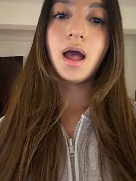 aly golden  online show from May 2026 10:59:01 PM
