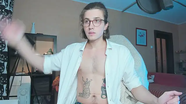 Snapshot of daddyMarty420 chatting on November 2025 07:46:02 PM daddyMarty420 online show from November 2025 07:46:02 PM