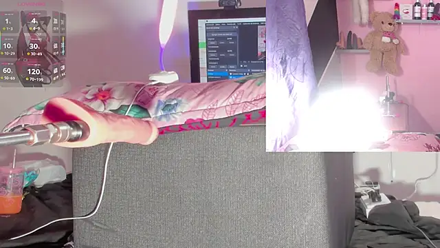 kira touka online show from November 2025 03:08:02 AM