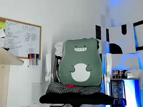 Snapshot of Carringtonhot chatting on January 2025 01:18:02 AM Carringtonhot online show from January 2025 01:18:02 AM