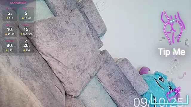 Snapshot of Kenia_Fox chatting on October 2025 06:34:02 AM Kenia Fox online show from October 2025 06:34:02 AM