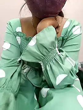 Snapshot of Ananya_34 chatting on February 2025 03:51:01 AM Ananya 34 online show from February 2025 03:51:01 AM