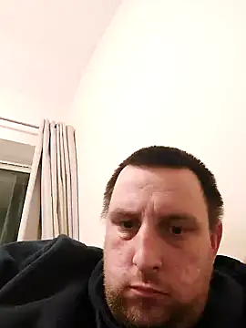 HE-M123 online show from December 2024 07:30:02 PM