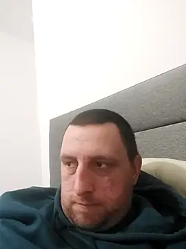 HE-M123 online show from December 2025 07:21:01 PM