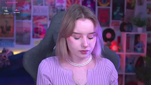 AdeleLoomis online show from December 2024 08:25:01 PM