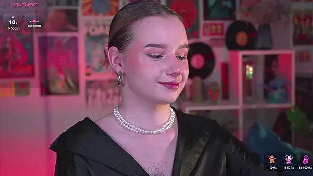 AdeleLoomis online show from December 2024 11:24:01 PM