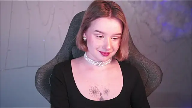 AdeleLoomis online show from February 2025 05:37:01 PM