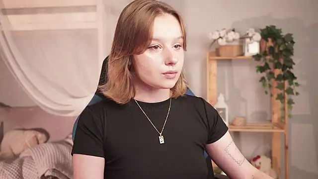 AdeleLoomis online show from September 2025 05:02:01 PM