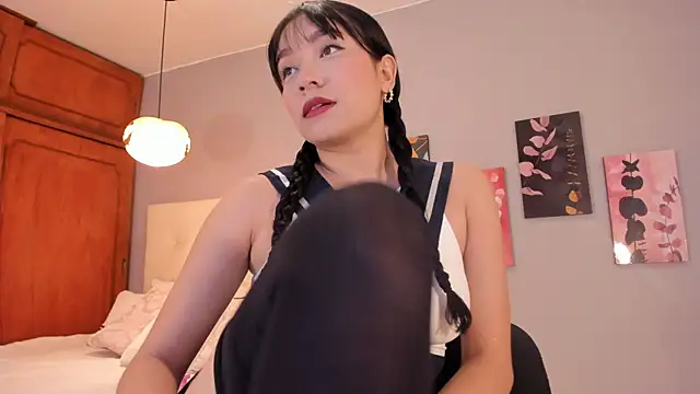 Maia W10 online show from January 2026 12:21:01 PM